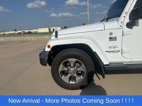 Used 2016 Jeep Wrangler Unlimited Sahara w/ Max Tow Package AWD/4WD image 9