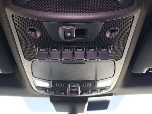 Used 2021 Ford F250 Platinum w/ FX4 Off-Road Package image 38