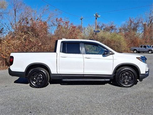 Certified 2025 Honda Ridgeline TrailSport+ image 7