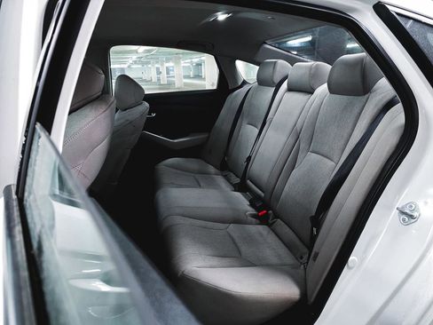 Used 2023 Honda Accord EX image 19