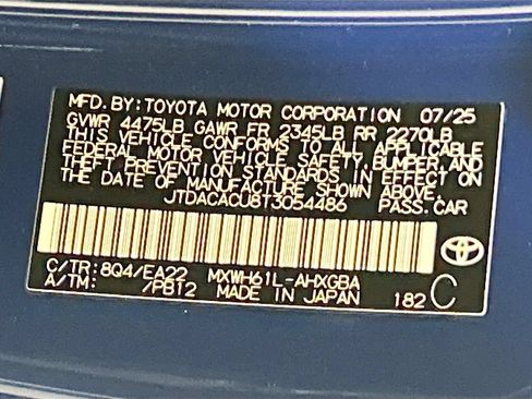 New 2026 Toyota Prius Plug-In Hybrid FWD image 28