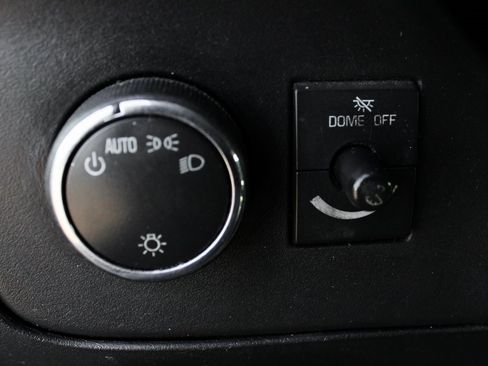 Used 2016 Chevrolet Express 4500 w/ Chrome Appearance Package image 18