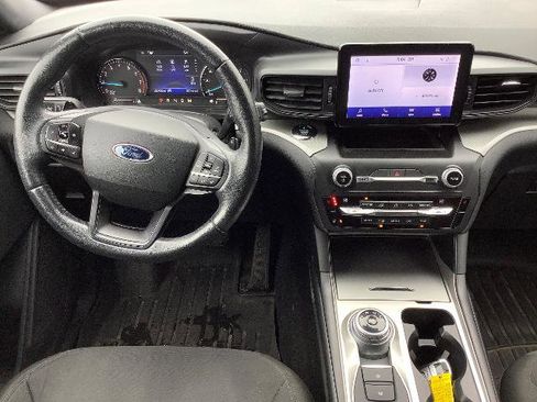 Used 2020 Ford Explorer XLT w/ Comfort Package image 7