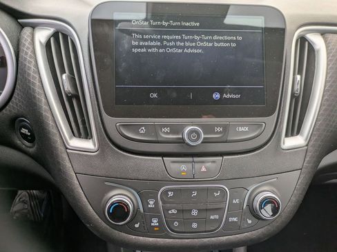 Used 2024 Chevrolet Malibu LT image 18