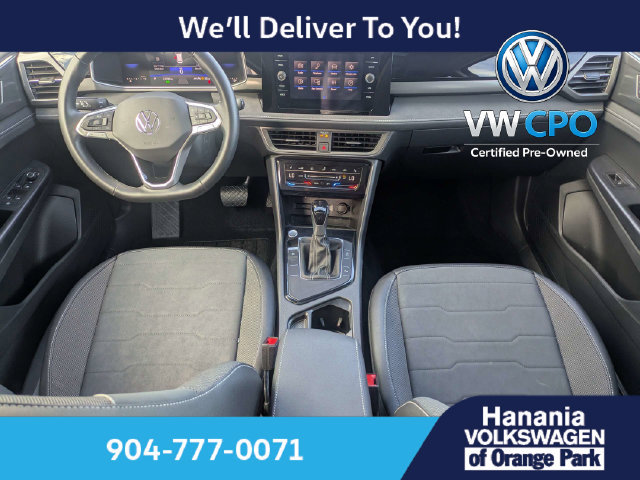 Certified 2025 Volkswagen Taos SE FWD image 15