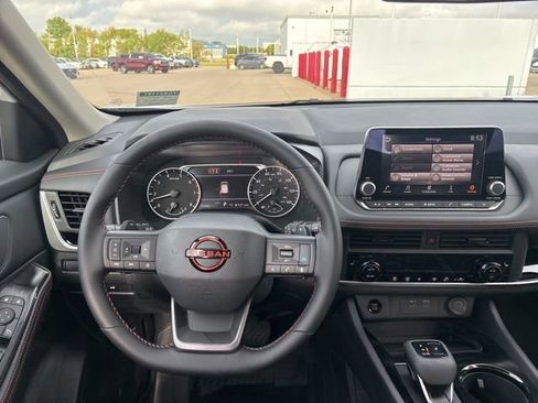 New 2026 Nissan Rogue SV AWD/4WD image 12