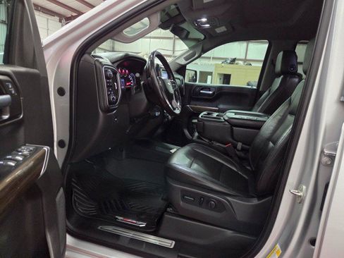 Used 2020 Chevrolet Silverado 1500 LT w/ Texas Edition AWD/4WD image 6