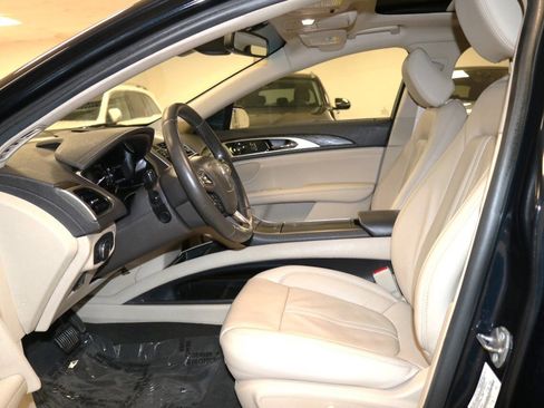 Used 2020 Lincoln MKZ Reserve w/ Elements Package image 12