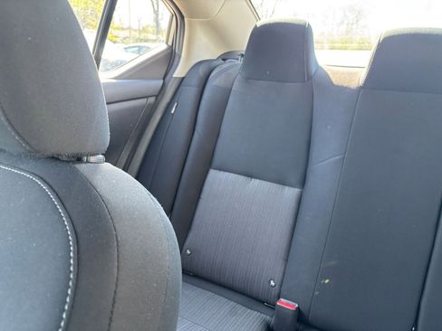 Used 2025 Nissan Sentra SV image 37