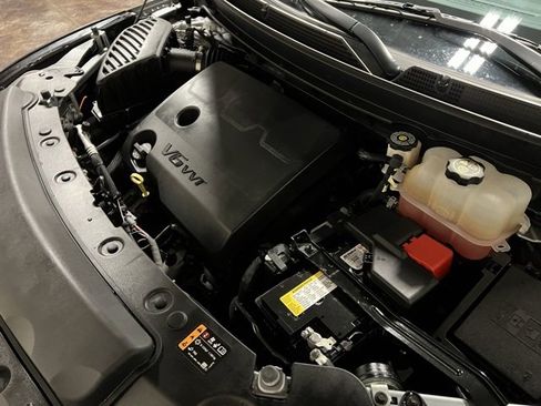 Used 2023 Buick Enclave Essence w/ Experience Buick Package image 50