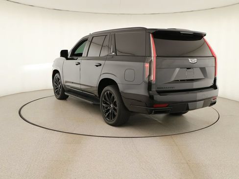 Used 2022 Cadillac Escalade Sport w/ LPO, ONYX Package AWD/4WD image 4