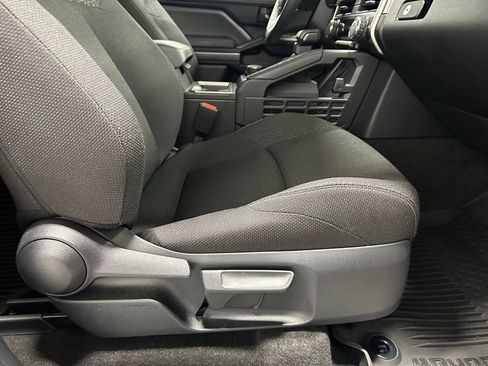 Used 2025 Toyota 4Runner SR5 image 58