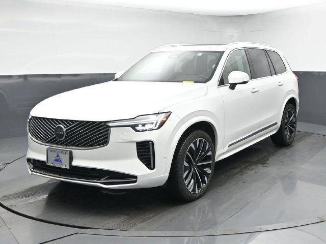 Used 2026 Volvo XC90 B6 Plus AWD/4WD image 3