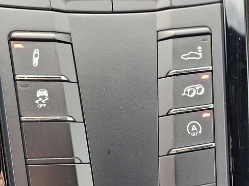 Used 2019 Porsche 911 Carrera T image 23