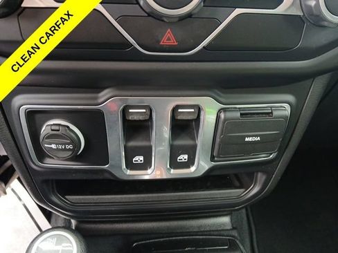 Used 2019 Jeep Wrangler Sport AWD/4WD image 17