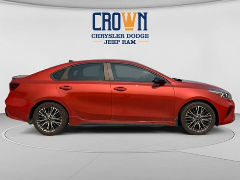 Used 2022 Kia Forte GT-Line FWD image 2