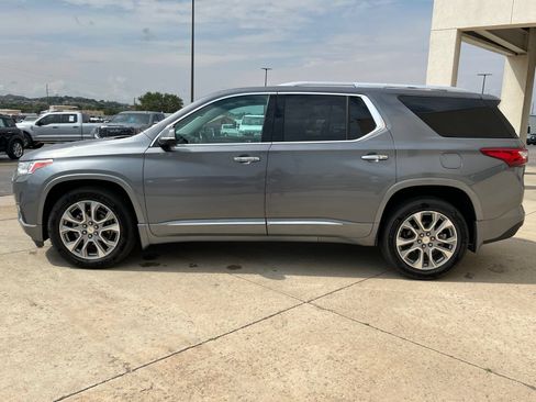 Used 2018 Chevrolet Traverse Premier w/ LPO, Floor Liner Package AWD/4WD image 9