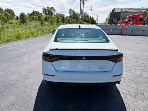 Used 2023 Honda Accord Sport image 5
