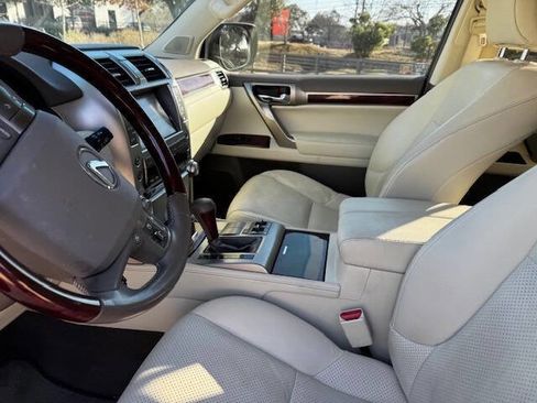 Used 2010 Lexus GX 460 Base AWD 4dr SUV image 35