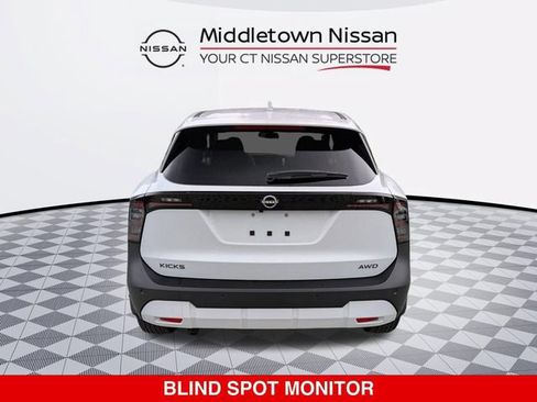 Certified 2025 Nissan Kicks SV AWD/4WD image 5