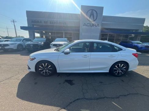 Used 2024 Honda Civic EX image 38