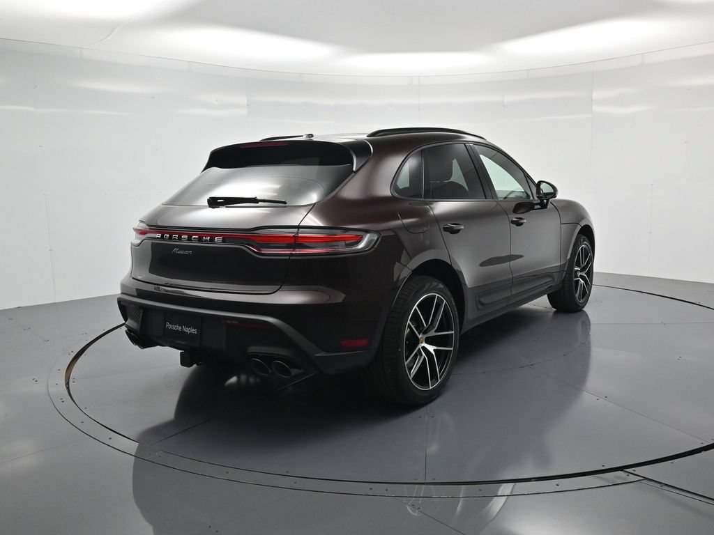 Used 2026 Porsche Macan AWD/4WD image 30