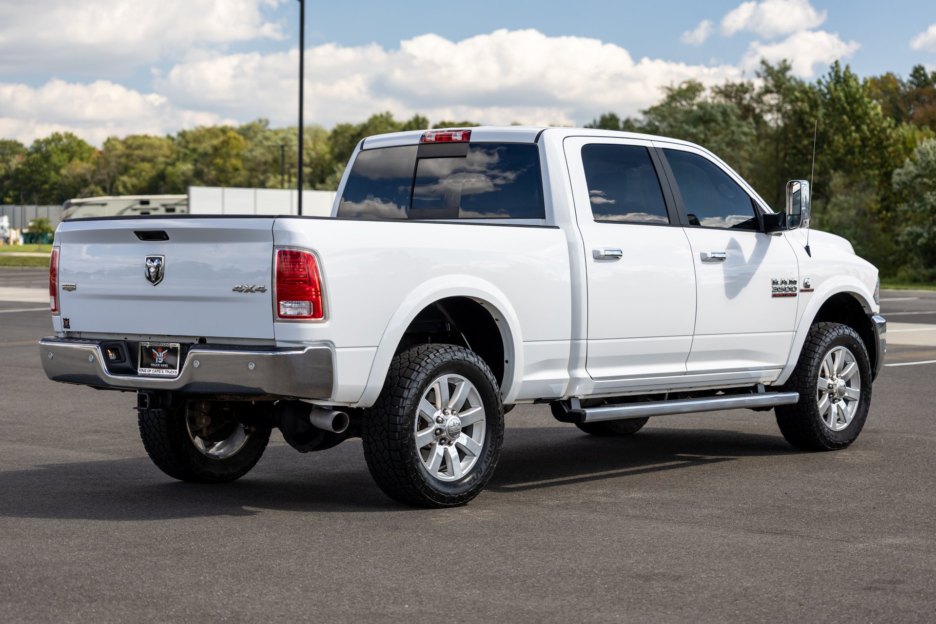 Used 2018 RAM 3500 Laramie w/ Cold Weather Group AWD/4WD image 15
