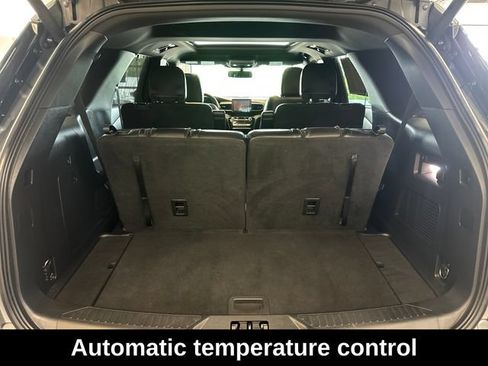 Used 2022 Ford Explorer ST AWD/4WD image 8