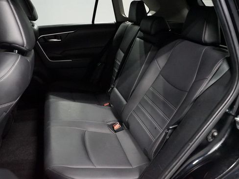 Certified 2022 Toyota RAV4 XLE Premium AWD/4WD image 28