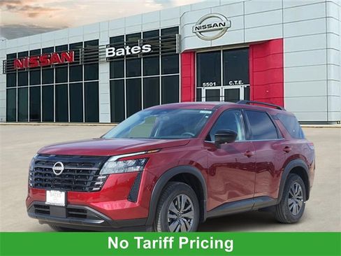 New 2026 Nissan Pathfinder SV image 2