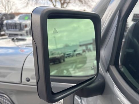 Used 2020 Jeep Wrangler Unlimited Sahara w/ Dual Top Group image 15