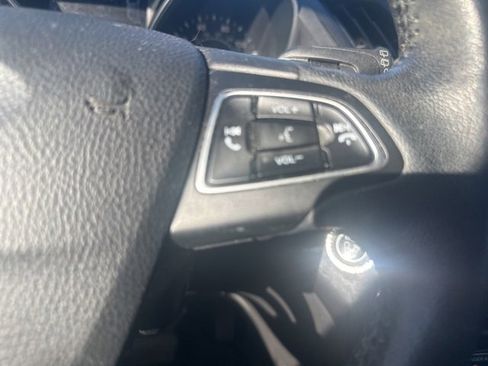 Used 2019 Ford Escape Titanium image 13