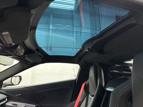 Used 2024 Chevrolet Corvette Stingray w/ Z51 Performance Package image 27