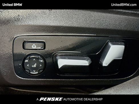 Used 2020 BMW 330i xDrive Sedan w/ Premium Package image 4