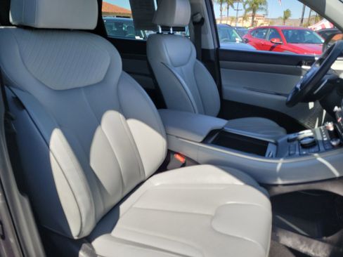 Used 2024 Hyundai Palisade SEL FWD image 23