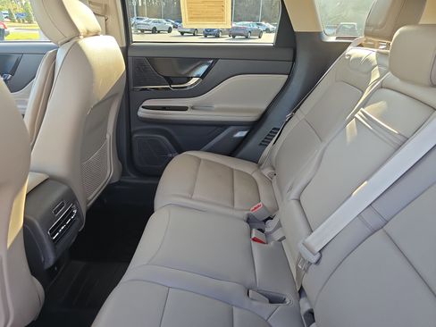 Used 2022 Lincoln Corsair Reserve w/ Equipment Group 201A image 13