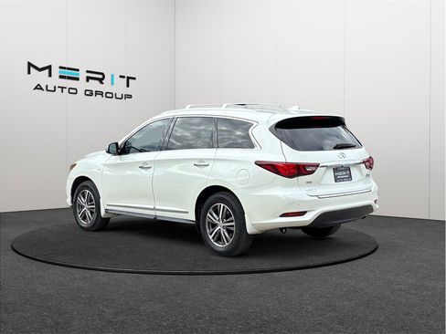 Used 2020 INFINITI QX60 Luxe w/ Essential Package image 7