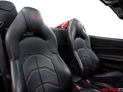 Used 2017 Ferrari 488 Spider image 40