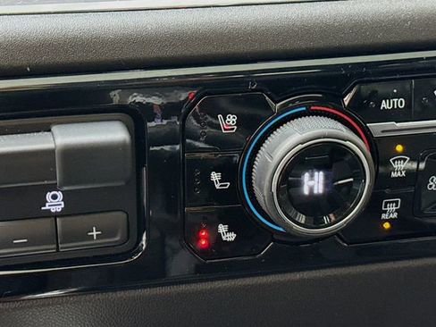 Used 2023 Chevrolet Silverado 1500 High Country w/ High Country Premium Package image 21