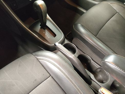 Used 2020 Chevrolet Trax LT w/ LT Convenience Package image 26