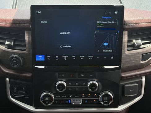 Used 2023 Ford Expedition Limited AWD/4WD image 17