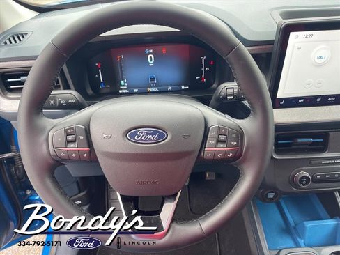 Used 2025 Ford Maverick XLT w/ XLT Luxury Package image 9