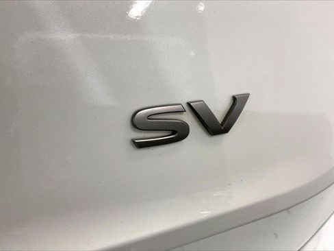 Certified 2024 Nissan Rogue SV image 7