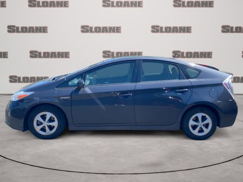 Used 2012 Toyota Prius Four w/ Deluxe Solar Roof Pkg FWD image 2