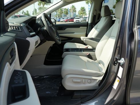 New 2026 Honda Odyssey EX-L image 16