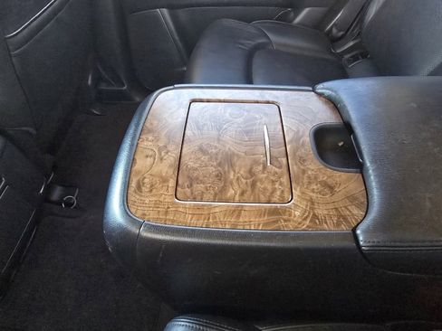 Used 2021 Nissan Armada SL w/ Captain's Chairs Package image 29