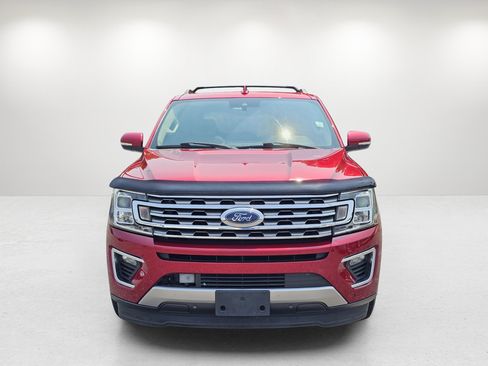 Used 2018 Ford Expedition Limited w/ Equipment Group 301A RWD image 2