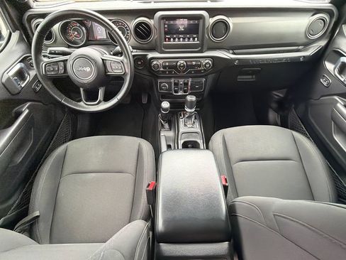 Used 2022 Jeep Wrangler Unlimited Sport AWD/4WD image 21