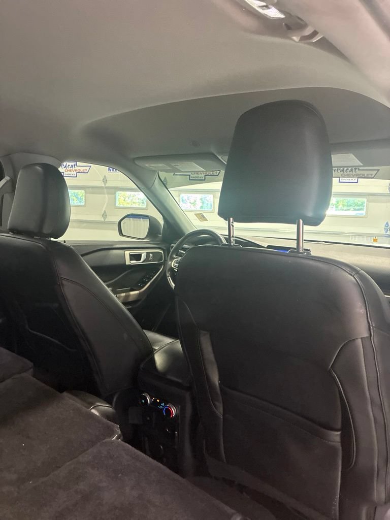 Used 2023 Ford Explorer XLT w/ Equipment Group 202A RWD image 37