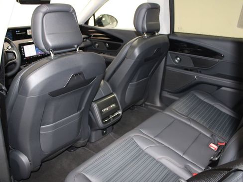 New 2026 Lincoln Nautilus Reserve w/ Jet Appearance Package image 26